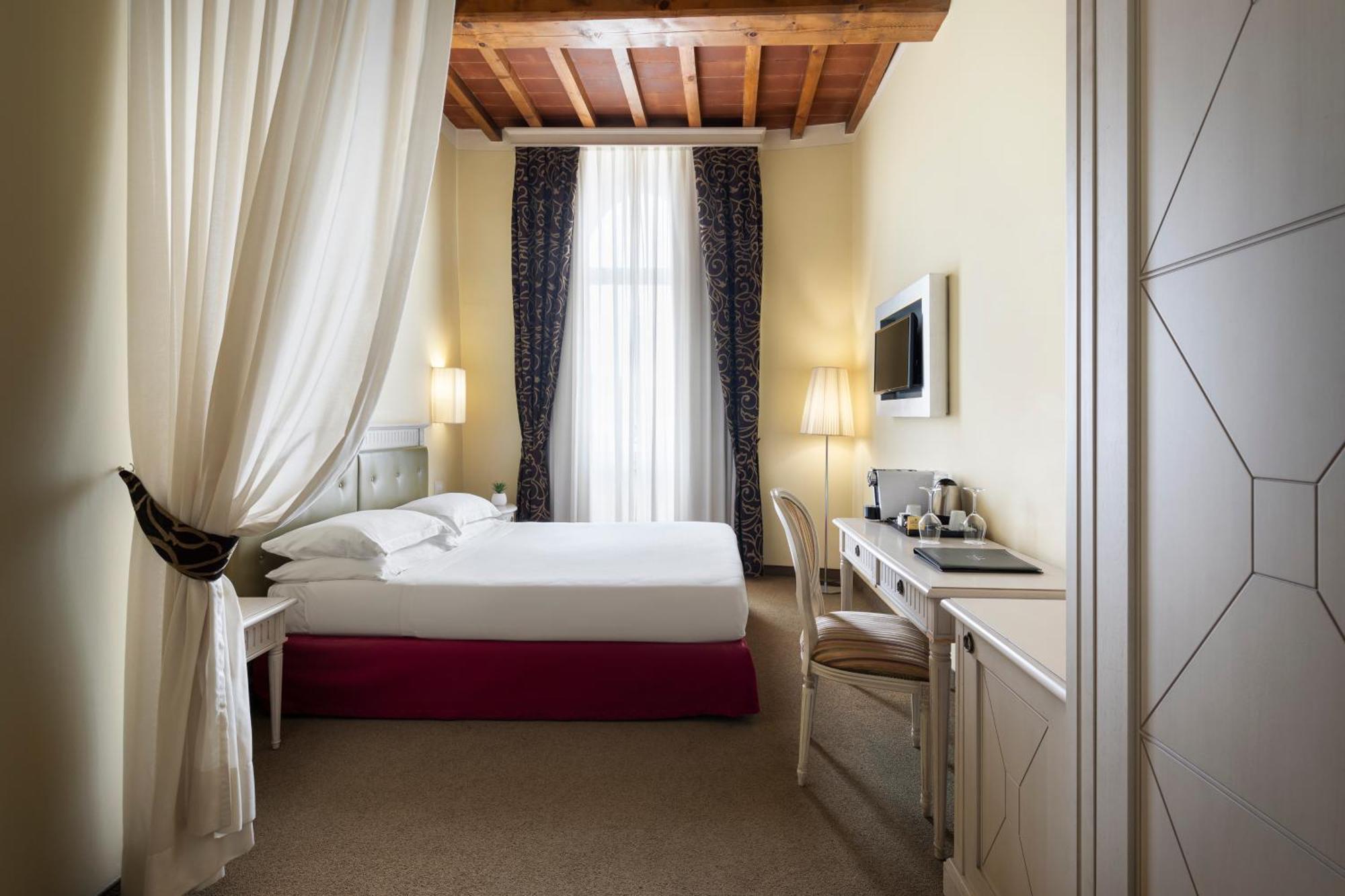 Hotel Certaldo Eksteriør bilde