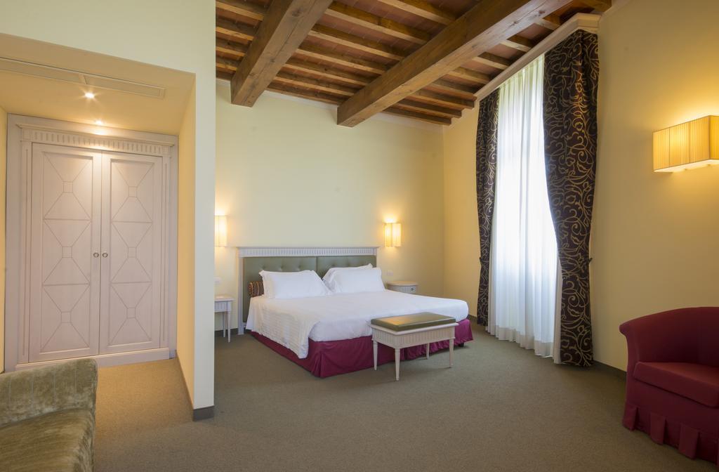 Hotel Certaldo Eksteriør bilde